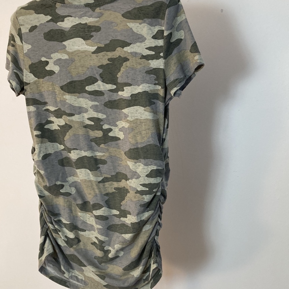 Sonoma Camo tee maternity xs - Picture 2 of 5